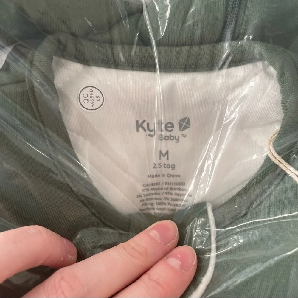 NWT KYTE Baby 2.5 TOG Sleep Bag Walker in Size Medium in Color Hunter - Picture 2 of 3